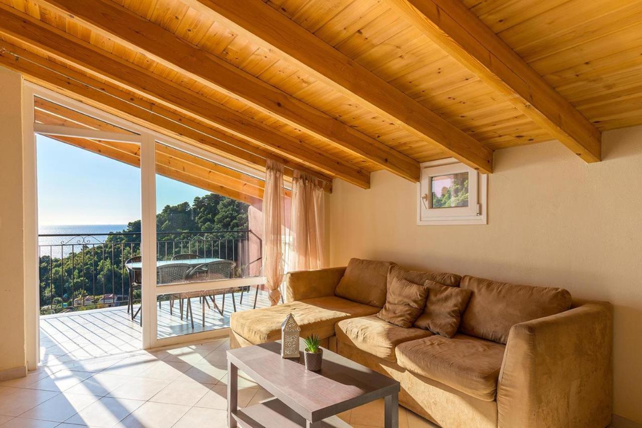 Luxury Loft Apartment With Pool - Pelekas Beach, Corfu Exterior foto